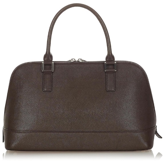 Burberry Santiago leather dome handle bag WITH COA from legit grails - Picture 4 of 6